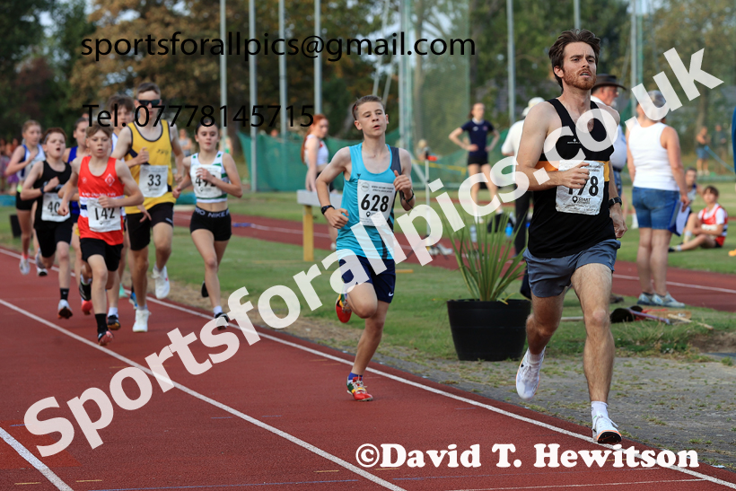 800 metres, 2025 NEGP No 6 Monkton, Wednesday, August 13th.  Photo: David T. Hewitson/Sports for All Pics